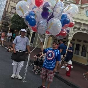 Meet your Posher, Sebastian